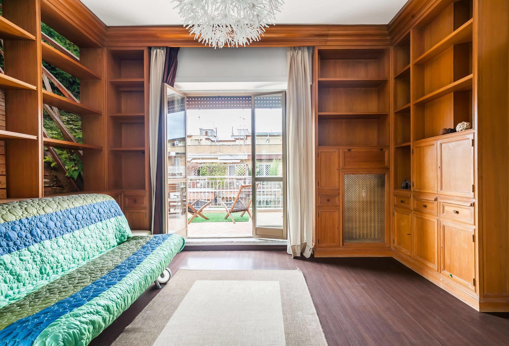 Bamboo Bed and breakfast 2*